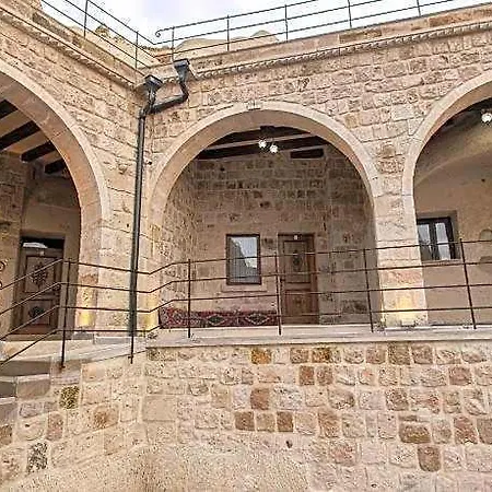 Majestic Cave House 4*